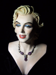 Tulip Necklace