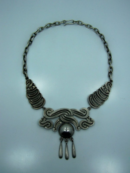 Wonderful Matl Design Vintage Mexican Silver Earrings