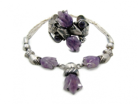 Tulip Necklace