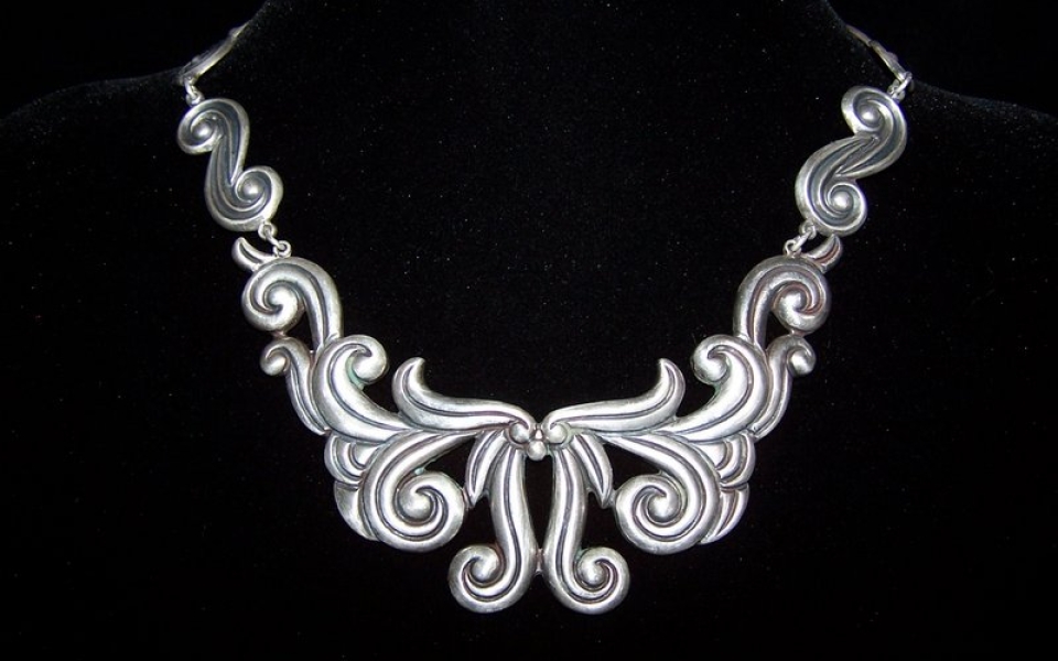 Old Los Castillo Vintage Mexican Silver Necklace | Look At That