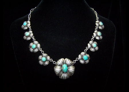 Beautiful Green Stones Vintage Mexican Silver Necklace